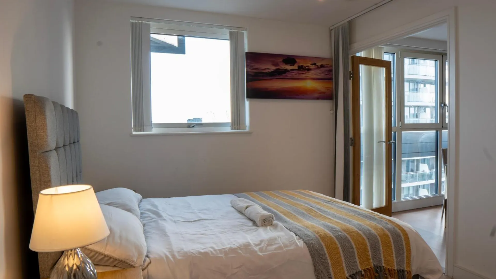 Gateway Tower Apartments London 0*,