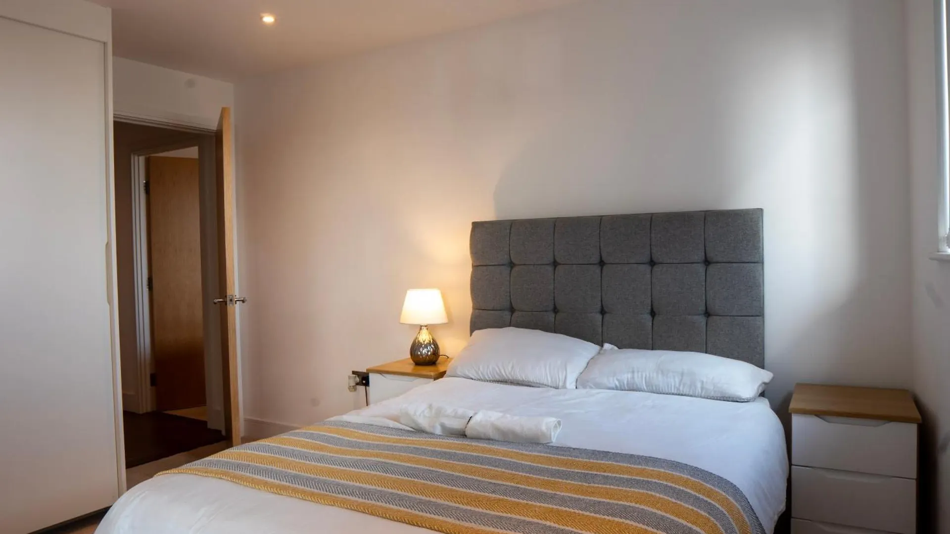 Gateway Tower Apartments London 0*,  United Kingdom